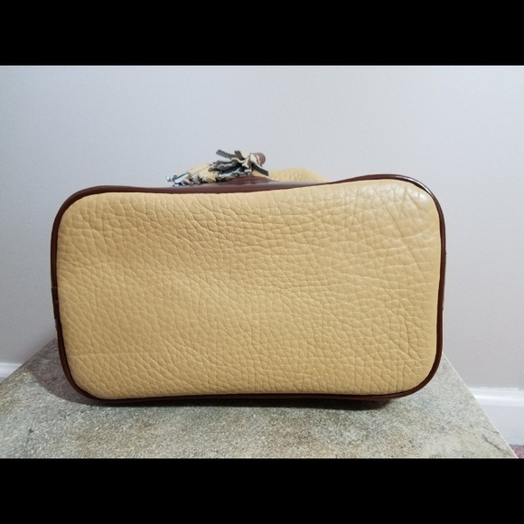 Dooney and Bourke Handbag - Picture 6 of 8